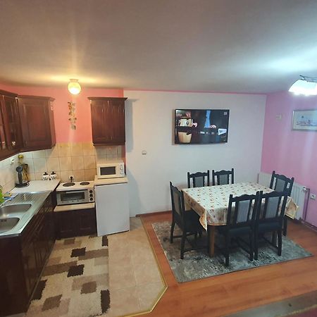 Apartments Milena Zlatibor Akcija Jun 3 Plus 1 Gratis Стая снимка